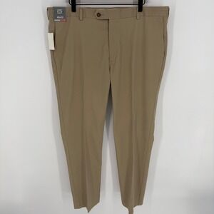 Roundtree & Yorke TravelSmart Mens 40x32 Khaki Straight Fit Flat Front Pants NEW